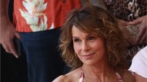 VOICI - Jennifer Grey fête ses 60 ans : que devient la star de Dirty Dancing ?