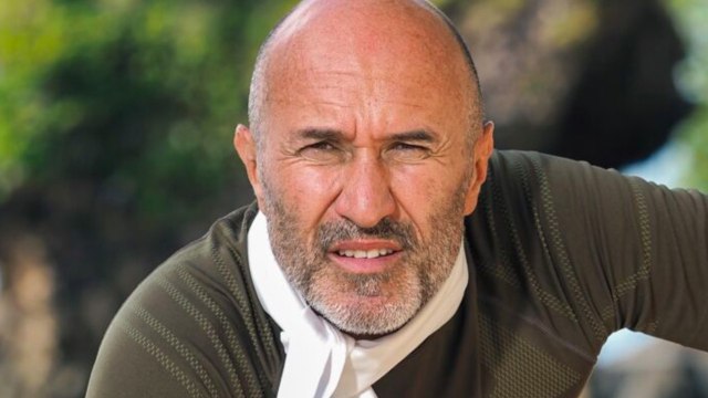 VOICI : Laurent (Koh-Lanta, Les 4 Terres) menacé de décapitation : il se livre dans un live avec Denis Brogniart