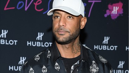 VOICI Booba partage une vidéo de sa fille Luna qui fabrique des masques pour les soignants