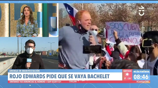 Patrulla de Carabineros casi atropella a camarógrafo de CHV en pleno despacho