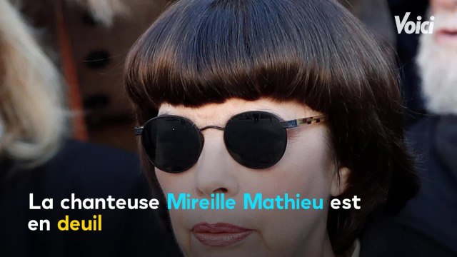 VOICI - Mireille Mathieu : très touchée par le décès de son ami Ennio Morricone, la chanteuse rend hommage au compositeur