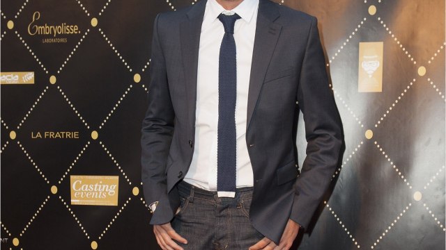 Voici - Confinement : quand Bertrand Chameroy s'occupe comme il peut , ça donne une hilarante parodie