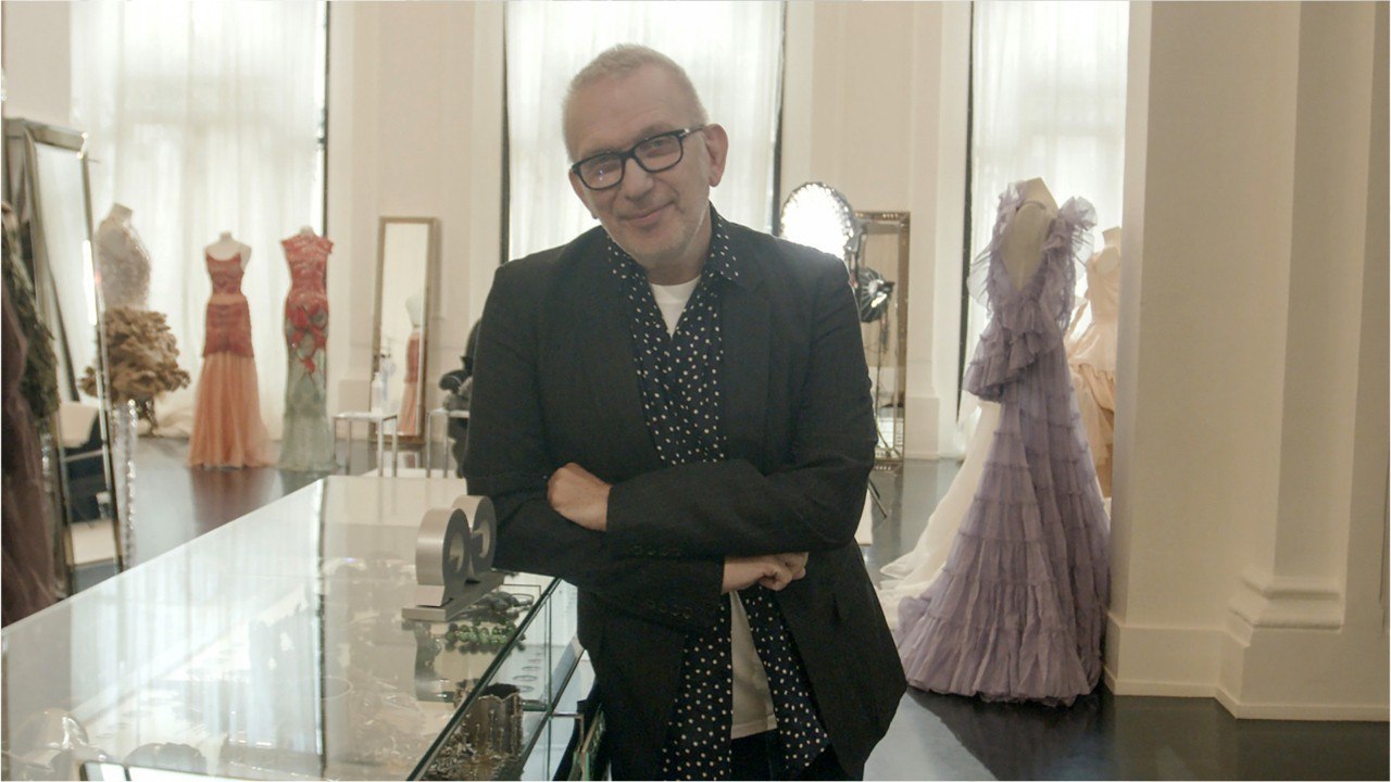 VOICI - Jean-Paul Gaultier pourrait animer la version française de RuPaul’s Drag Race