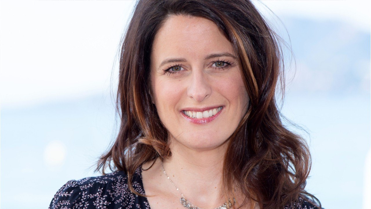 VOICI : Anne Décis (Luna dans Plus belle la vie) : pourquoi elle refuse que ses filles regardent la série