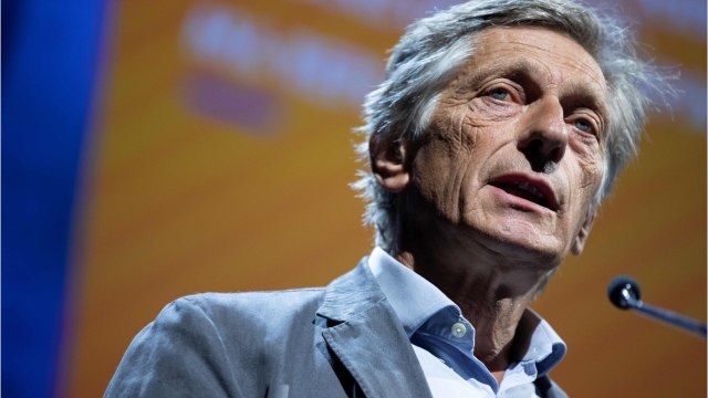 VOICI - Quand le CSA faisait enquêter des sourds-muets sur les téléfilms érotiques de M6