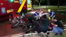 Forte colisão entre motos deixa homem e mulher feridos no Bairro Pacaembu; Siate foi mobilizado