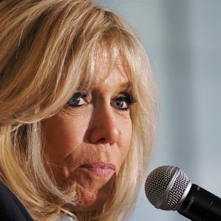 VOICI SOCIAL - Vers un reconfinement ? Brigitte Macron fait des confidences peu rassurantes (1)