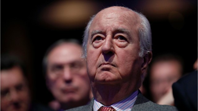 VOICI Edouard Balladur testé positif au coronavirus : l'ex-Premier ministre âgé de 91 ans n'est « pas en danger