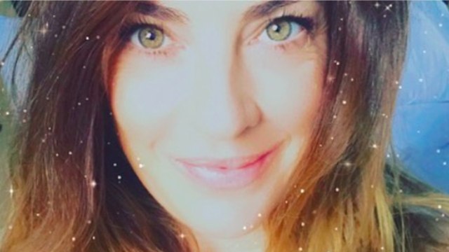 VOICI Eve Angeli de retour en studio : elle collabore avec une fidèle de Johnny Hallyday