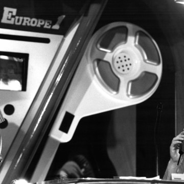 VOICI // SOCIAL // Hommage Philippe De Dieuleveult