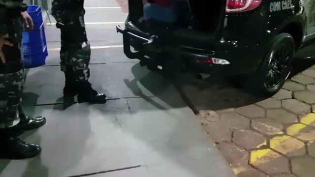 Passageira de ônibus é flagrada com 12 kg de maconha na rodoviária de Cascavel