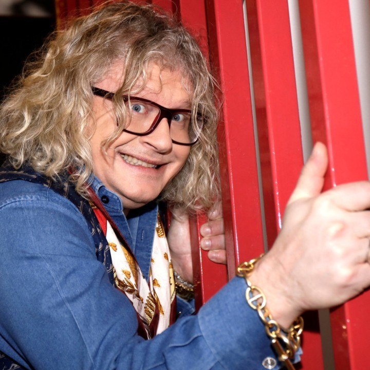 VOICI social Pierre-Jean Chalençon : Ce Lien Mystérieux Qui L'unit À Camilla Parker-Bowles (1)