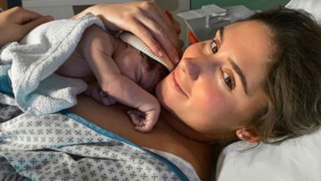 VOICI - Jesta (Koh-Lanta) se confie sur ses premières difficultés de jeune maman