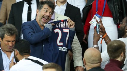 Voici - PHOTO Stéphane Plaza avec son « beau papa " : l’agent immobilier publie un très rare cliché de famille