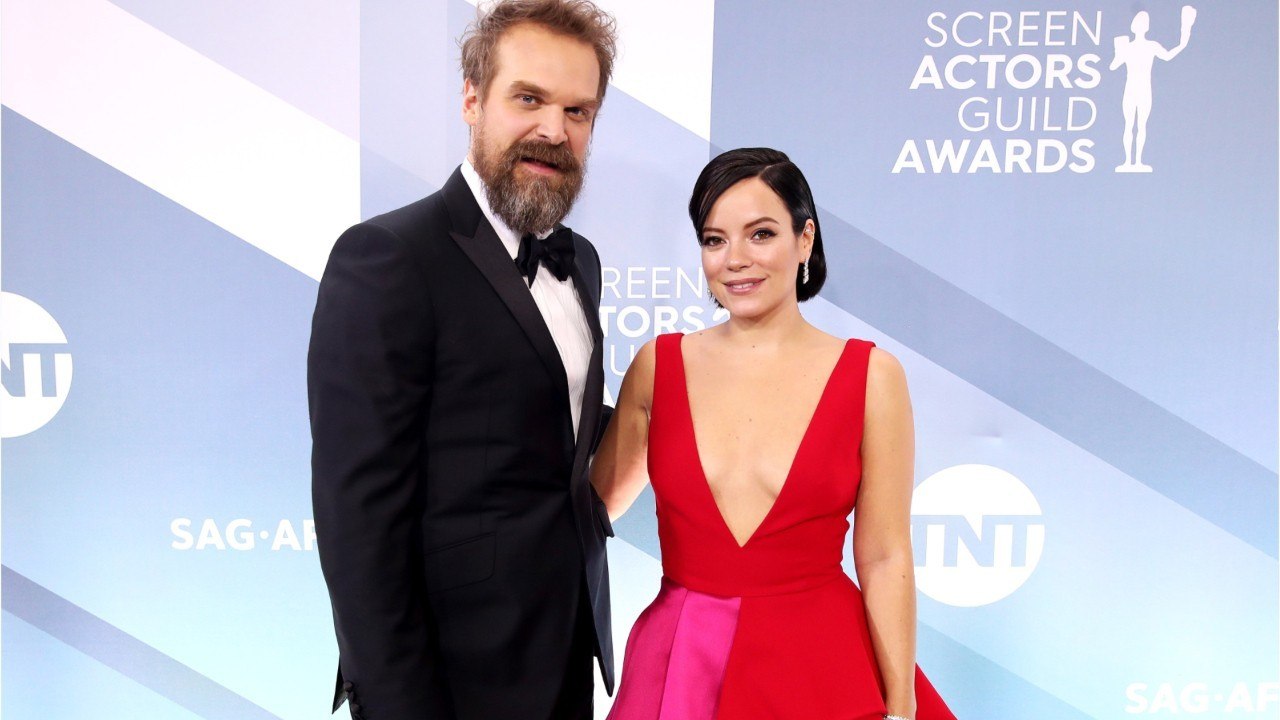 VOICI : David Harbour (Stranger Things) : ses rares confidences sur son épouse Lily Allen