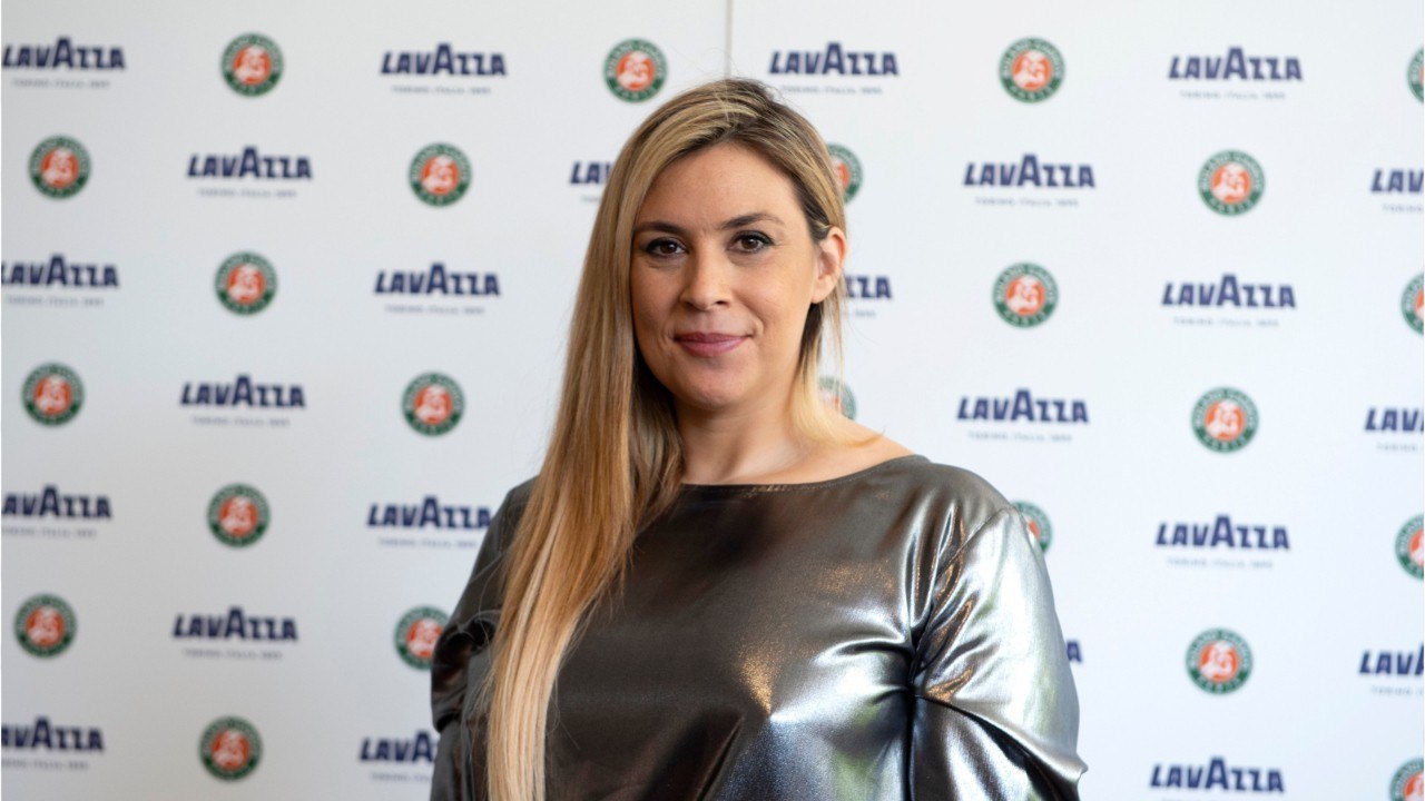 VOICI - PHOTOS Marion Bartoli a accouché : découvrez le visage et le prénom de son bébé