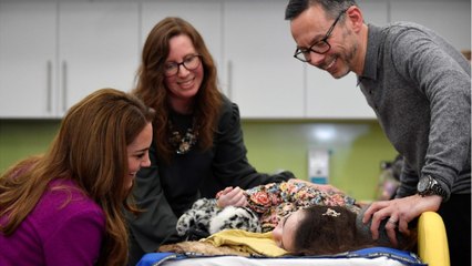 VOICI - Kate Middleton lâchée par sa secrétaire privée pendant les fêtes de Noël