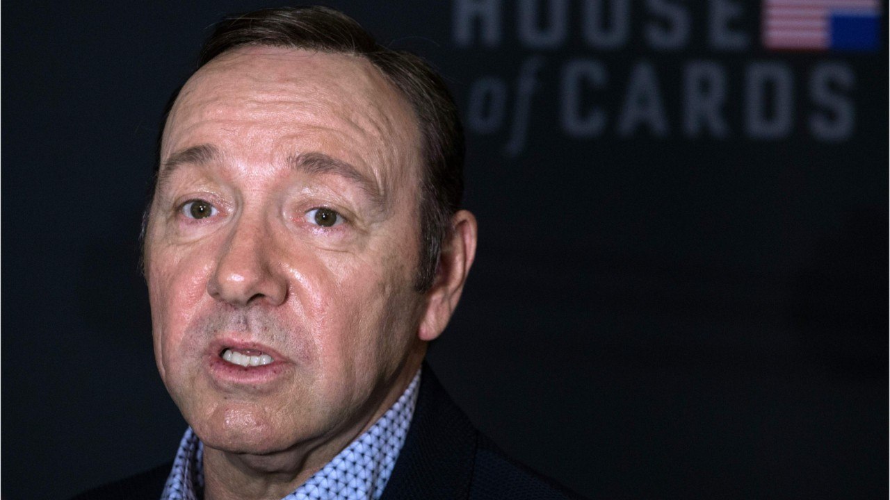 VOICI - Kevin Spacey accusé d’agression sexuelle : une victime présumée retire sa poursuite