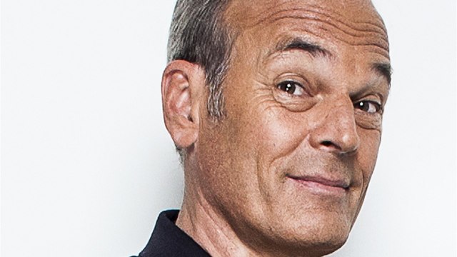 VOICI : Laurent Baffie divise la Toile avec une blague osée sur la mort de Diego Maradona