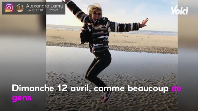 VOICI - PHOTO Alexandra Lamy loin de sa fille Chloé Jouannet, elle a un gros coup de blues