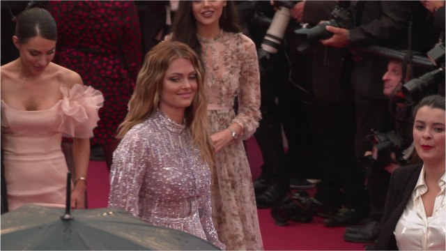 PHOTO Caroline Receveur : première femme à faire la couverture d'un célèbre magazine, elle réalise « un rêve