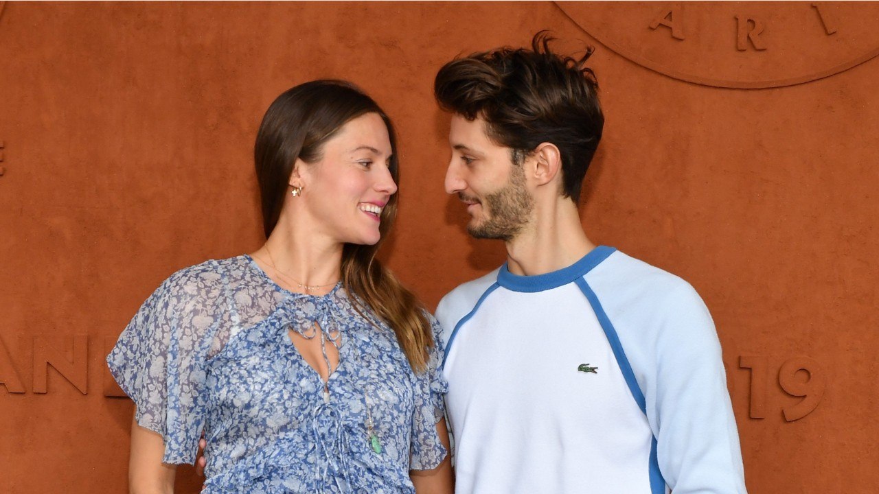 VOICI Pierre Niney : sa compagne dévoile une rare photo de leur fille et envoûte les internautes