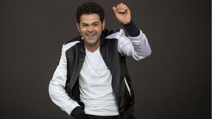 VOICI - Jamel Debbouze dévoile un rare cliché de ses parents en plein spectacle