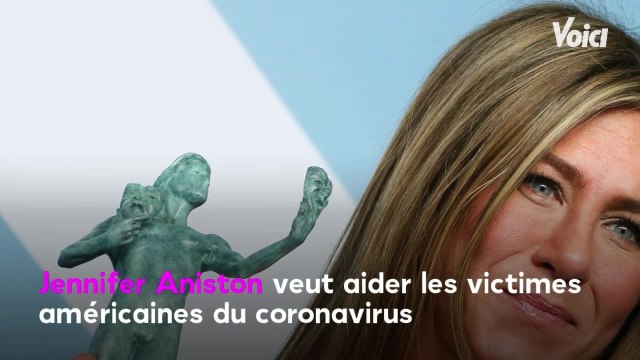 VOICI - PHOTO Jennifer Aniston met aux enchères un cliché d’elle nue pour financer l’aide aux victimes du Covid