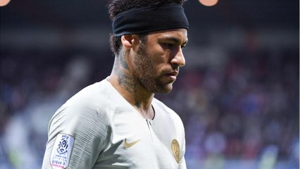 VOICI - Neymar accusé de viol : le footballeur se défend et dénonce un « piège "