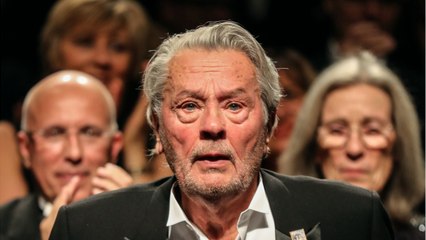 VOICI - Alain Delon n’exclut pas d’avoir recours à l’euthanasie
