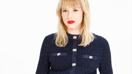 VOICI -Angèle : sa drôle de déclaration d’amour à sa compagne Marie Papillon