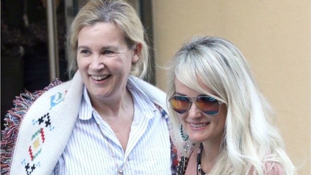 VOICI - Hélène Darroze : ce camouflet de Laeticia Hallyday qui fait beaucoup jaser