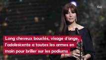 VOICI - PHOTOS Deva Cassel : ses premiers pas en tant que mannequin dévoilés par Monica Bellucci