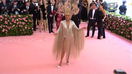 VOICI - MET Gala 2019 : Céline Dion n’avait pas tout à fait compris le thème de la soirée