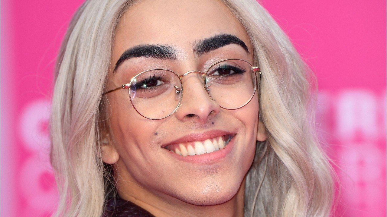 VOICI -  Bilal Hassani dévoile la petite habitude surprenante qui rythme ses matinées