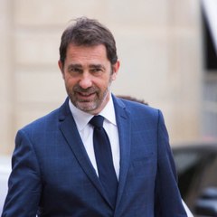 VOICI // SOCIAL //  Christophe Castaner a Perdu Du Poids Depuis Qu’il Est Ministre : Découvrez Combien (1)