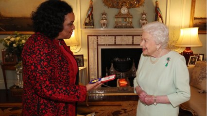 Voici - Cette phrase de la reine Elizabeth II qui prouve qu’elle soutient Meghan et Harry