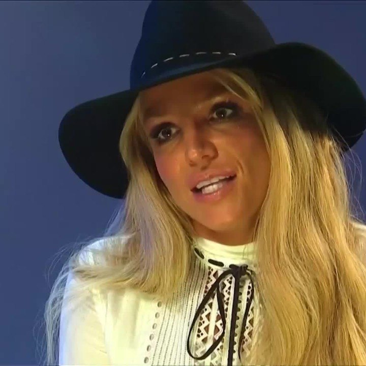 VOICI social - Britney Spears En Hôpital Psychiatrique : Les VRAIES Raisons De Son Internement Dévoilées (1)