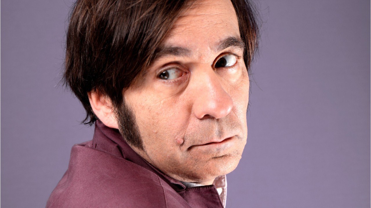 VOICI Thierry Samitier : harcelée par l’acteur, une habilleuse de Nos chers voisins a quitté la série