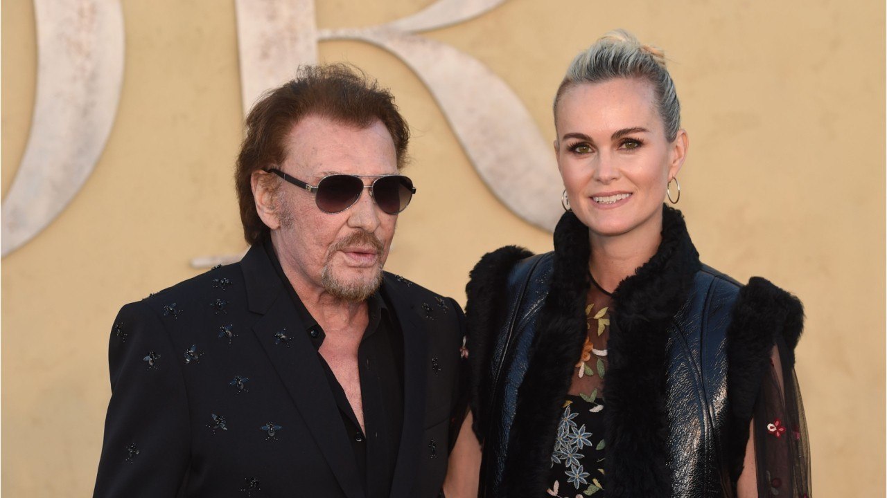 VOICI - Jade Hallyday publie un touchant hommage à ses parents pour leur anniversaire de mariage