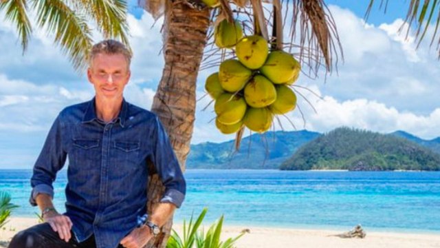 VOICI - Denis Brogniart amaigri dans Koh-Lanta, il rassure ses fans sur les réseaux sociaux