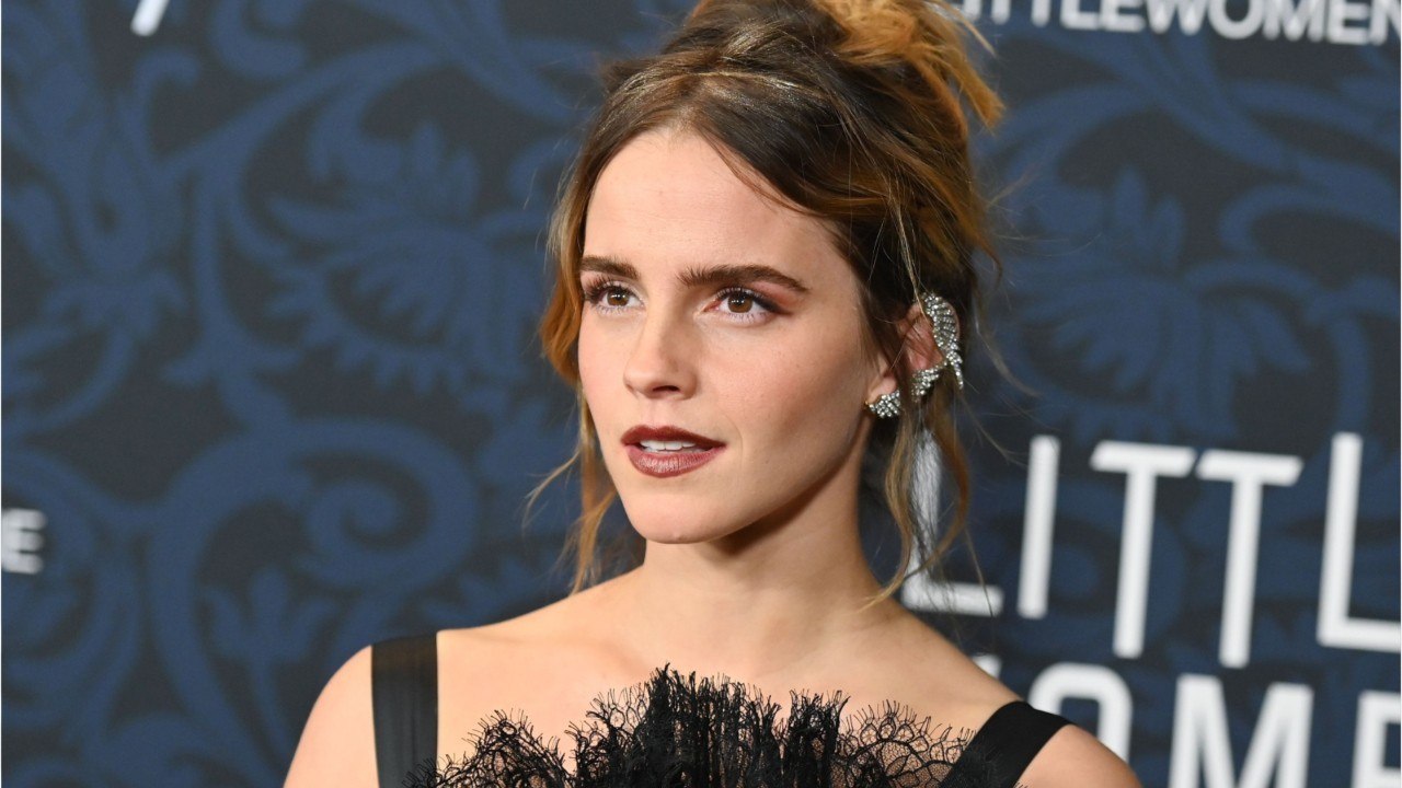 VOICI-Emma Watson prend position contre JK Rowling après ses propos transphobes