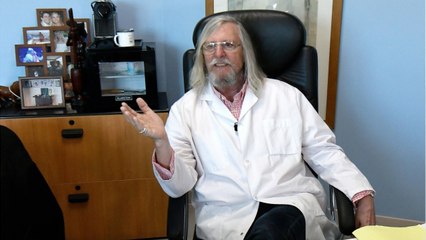 VOICI - Didier Raoult critiqué par Olivier Véran : il réplique !