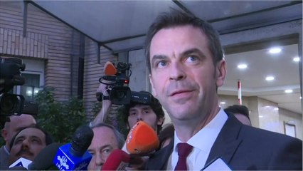 VOICI Olivier Véran recadre sèchement Didier Raoult après son interview accordée à BFMTV