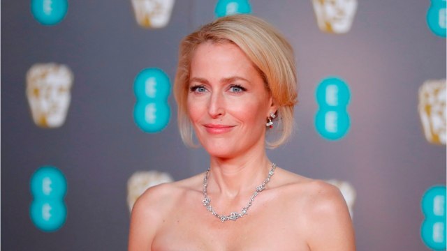 Gillian Anderson : son incroyable ressemblance avec Margaret Thatcher dans la série The Crown