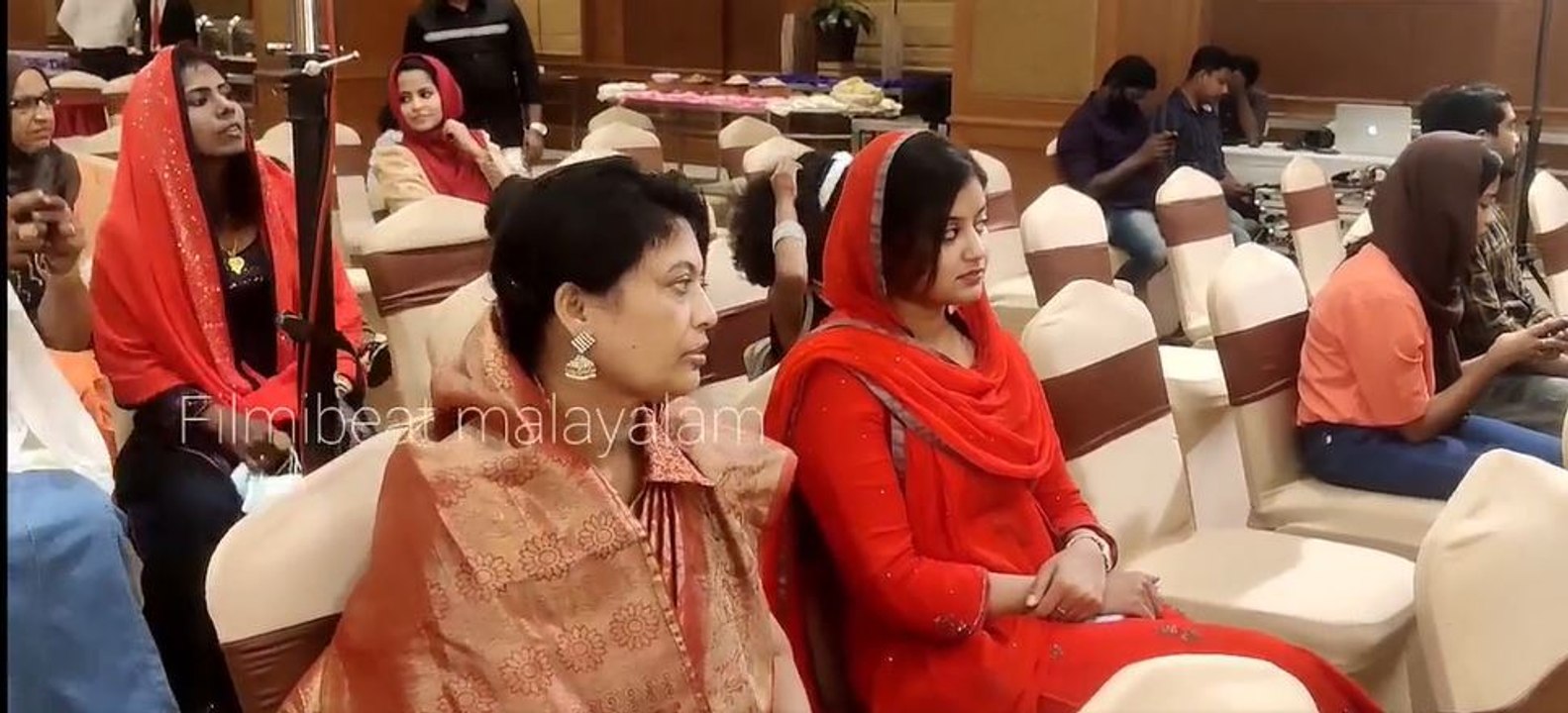 Sainudeen Son Zinil Sainudeen Wedding Reception | Oneindia Malayalam