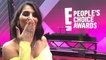 VOICI - Interview : Lufy aux anges sur le tapis rouge des E! People's Choice Awards