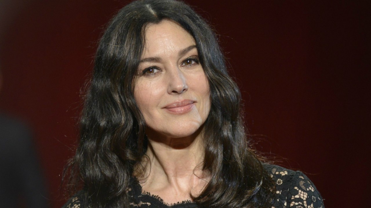 VOICI - Monica Bellucci en couple et amoureuse : elle se confie sur le nouvel homme de sa vie