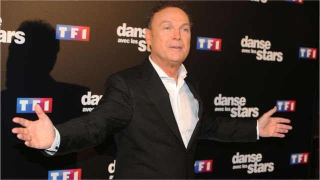 VOICI - Julien Lepers malade : l’animateur fait une grosse mise au point pour « clarifier (sa) situation