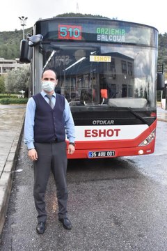 OTOBÜS ŞOFÖRÜ, FENALAŞAN YOLCUYU HASTANEYE YETİŞTİRDİ